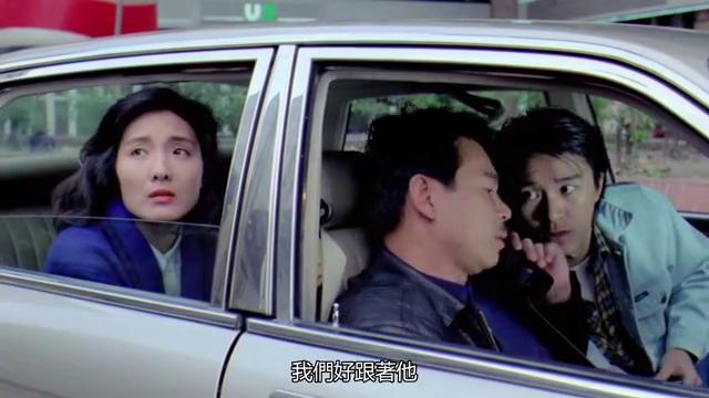 《小偷阿星》周星驰飙车追击方中信,这舌头太抢镜了
