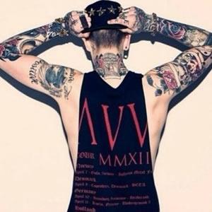 欧洲非主流纹身带字照片【点击鼠标右键下载】