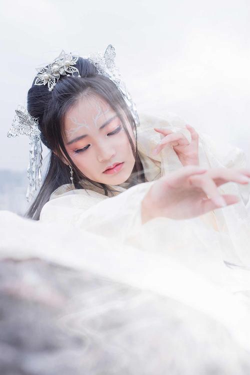 仙气十足古装美女唯美写真图片