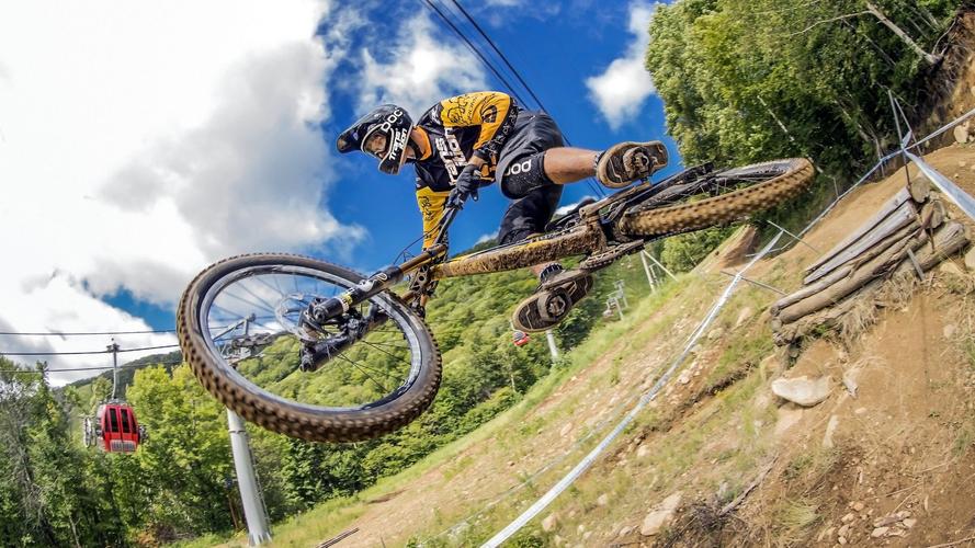 11张高清速降山地车壁纸 1920x1080像素自行车壁纸