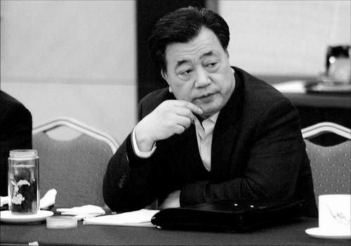 济南原人大主任段义和指使警察炸死情妇[图]