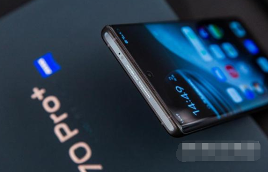vivox70pro 屏幕是什么材质