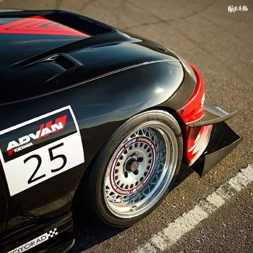 advan涂装的丰田a80 supra