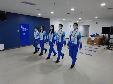 北服17名引导员亮相冬奥会开幕式尽显大国礼仪