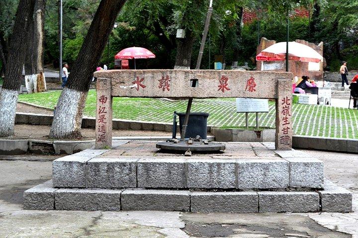 游览始建于1924年,是吉林市重要的旅游胜地北山公园