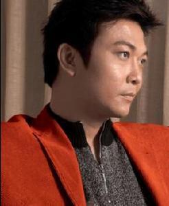 钱小豪签约公司