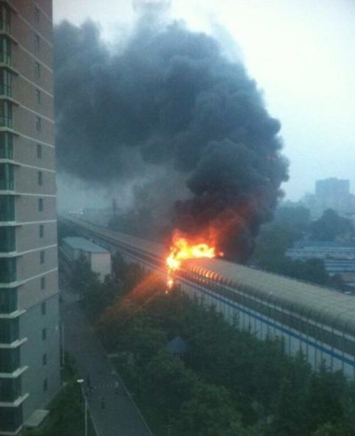 [转载]71-祖国处处火烧急-北京地铁13号线着火