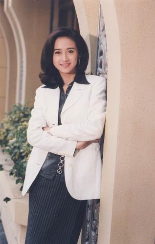 她被称为台版梅艳芳,当红时却剃度出家,一年后还俗拍戏入围金钟