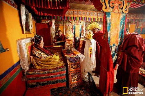 中国唯一的的女活佛是谁?