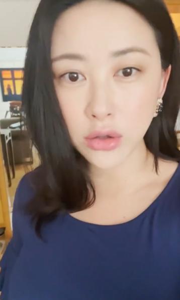 三十七岁的阔太朱珠临盆鼻音厚重疑身体不适大厦内景宽敞大气