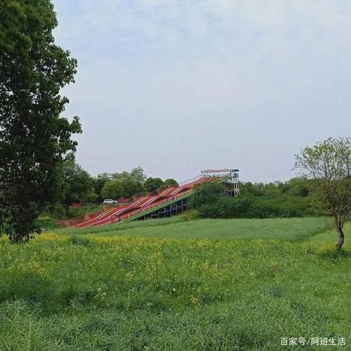 南京市溧水和风镇区梦华苑和农村景色