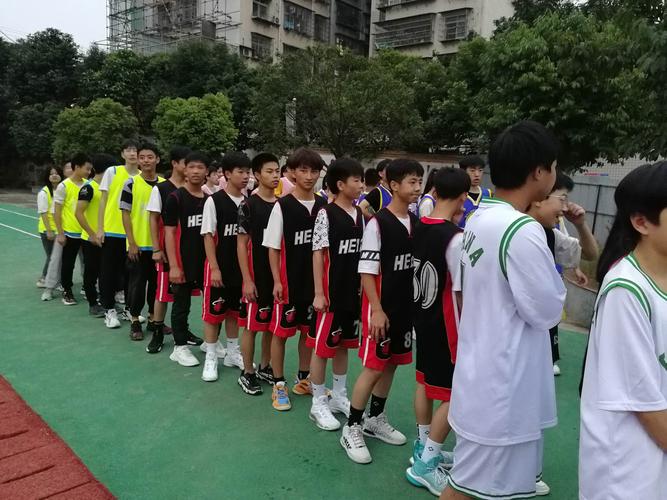 白塔中学下中坝校区2018级篮球赛闭幕式