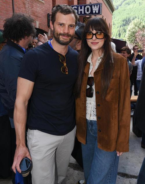 五十度灰主演达科塔约翰逊和杰米多南重聚都是满满的回忆啊