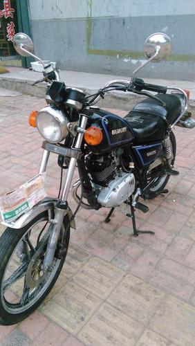 出售豪爵铃木125小太子摩托车