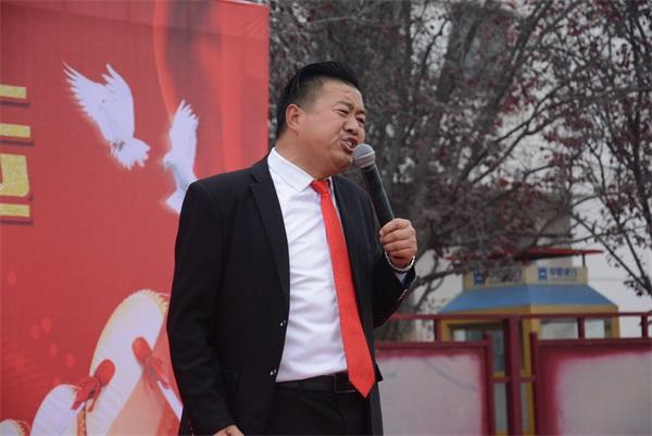 决战高考改变命运著名励志演讲家杨飞虎来濮阳市二高做励志报告