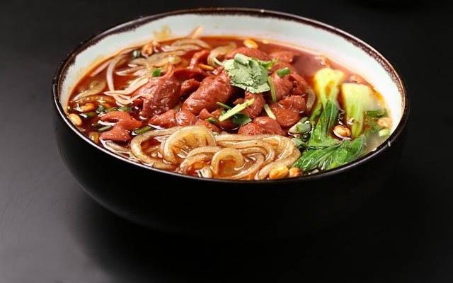 肥肠粉培训_成都小吃_面食_串串香麻辣烫_烤鱼_学小炒