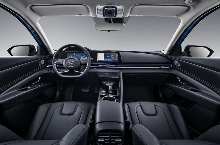 北京现代全新伊兰特官图发布 颜值大增