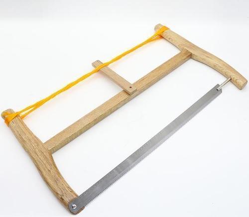 鲁班发明了锯子,可是此时还没有钢,他是用什么东西做的锯条?