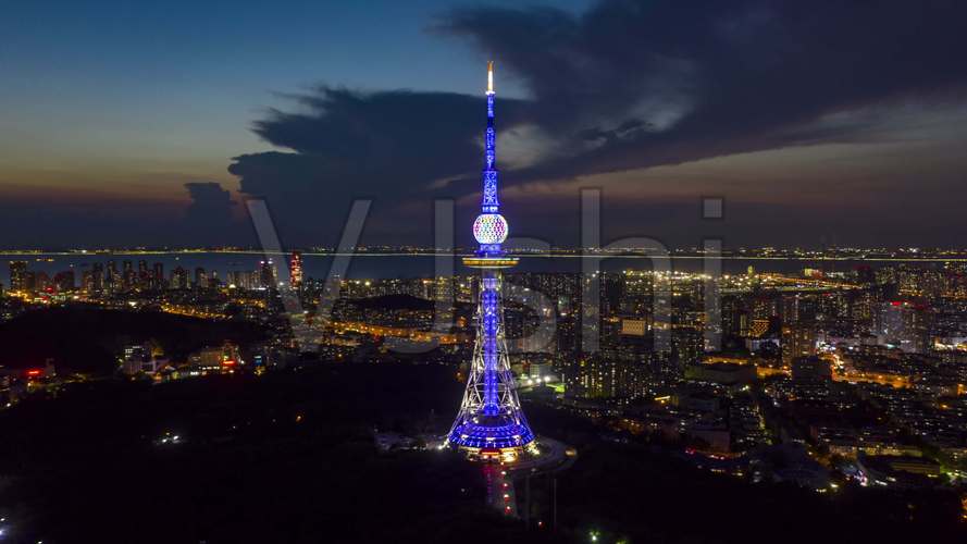 青岛电视塔夜景航拍延时_3840x2160_高清视频素材下载