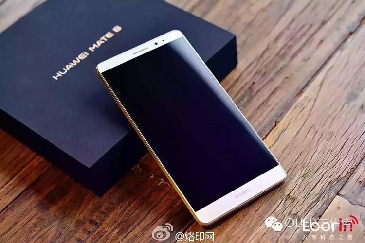 「简单粗报」续航强悍华为mate8正式发布,三星量产首款128g内存条