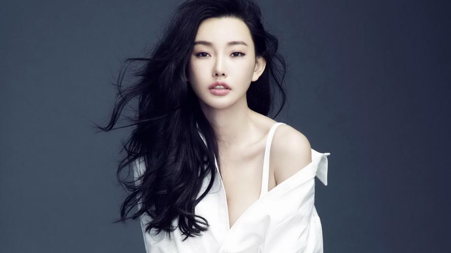 女星童菲壁纸