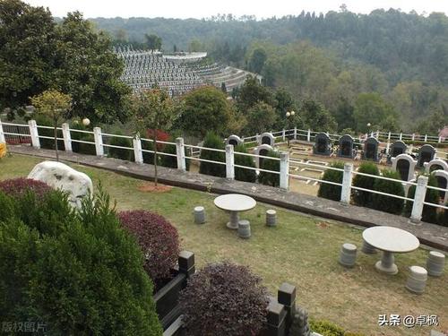 网易首页>网易号>正文申请入驻> 中国香港外藉富豪嘉道理的豪宅别墅骑