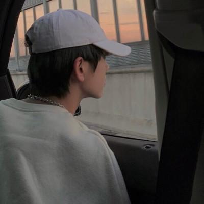 冷酷男神侧脸杀超帅头像大全_超级帅气的男生头像下载