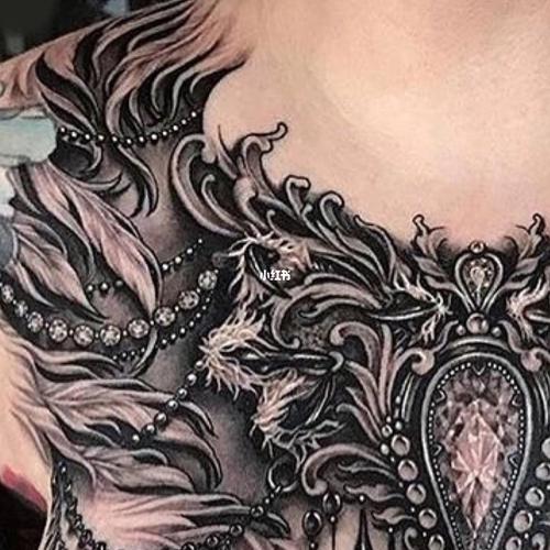 【前胸女-1】女生锁骨附近纹身图案_纹身_佛山自由行热门攻略_纹身也