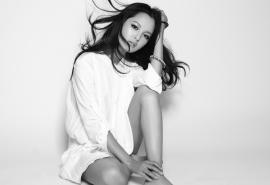 辛芷蕾黑白性感写真桌面壁纸