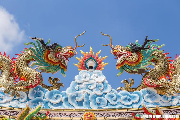 精美的双龙戏珠图片