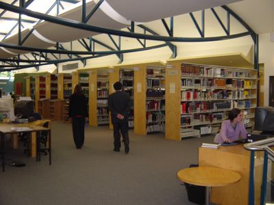 莫纳什大学图书馆