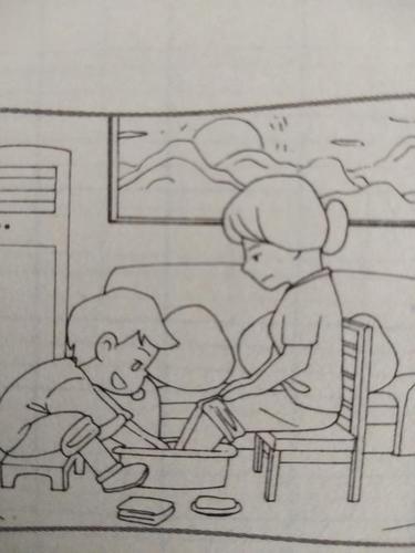 女孩给妈妈洗脚简笔画