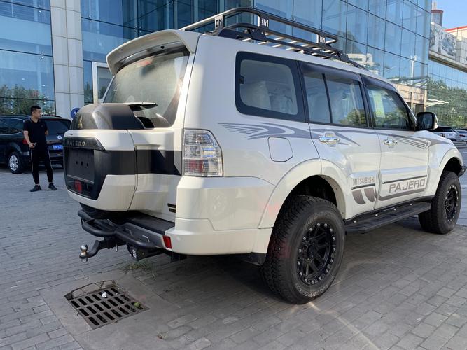 19款三菱帕杰罗v97玩转越野新改装