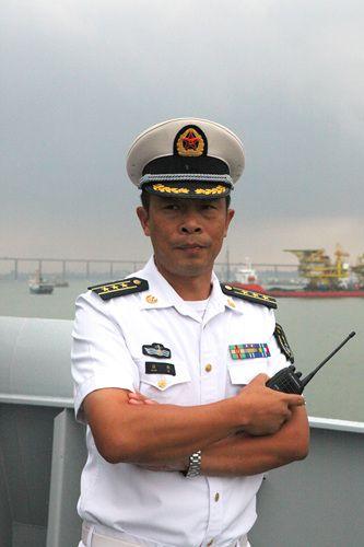 舰长汪科 原标题:微山湖舰舰长汪科:也门撤侨是此行最振奋光荣的任务