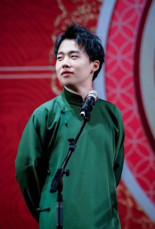 有种"耿直"叫郭麒麟的微博简介,字数不多,一般人却模仿不来