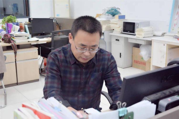 泗县三中召开高三一轮备考教研会