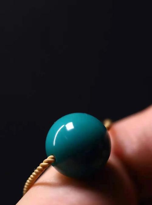 绿松石选择什么颜色好