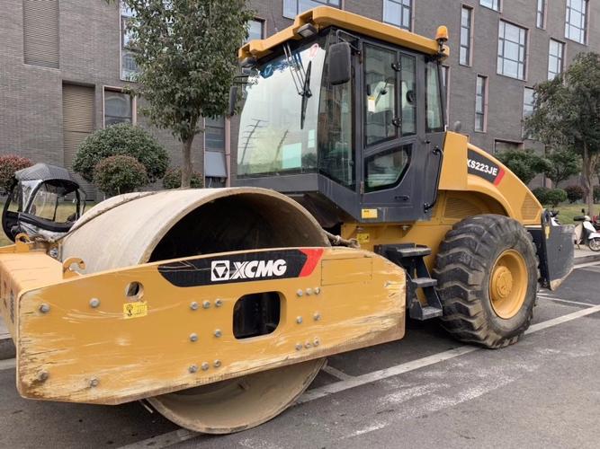 二手压路机徐工20 22 26吨震动压路机,双钢轮胶轮压路机