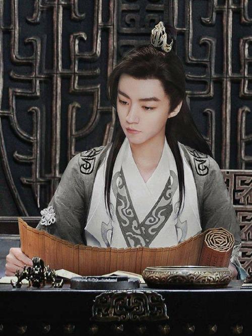 王俊凯好有"古风范",穿古装"皱眉"也能这么好看,帅气