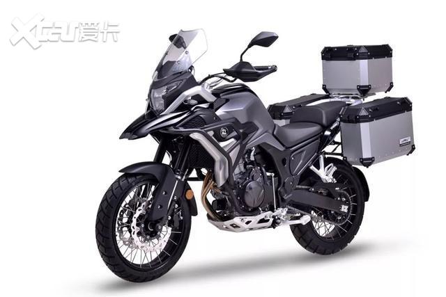 凯越500x同样搭载了隆鑫ke500双缸水冷8气门发动机,博世电喷系统.