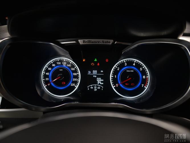 中华v3 2015款 1.5t mt都市型--仪表盘 / 92