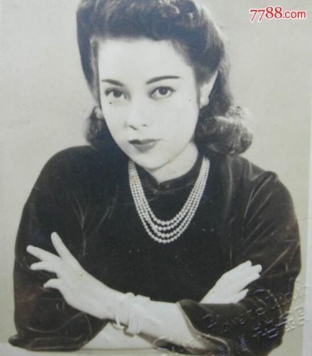民国美女,民国明星著名歌手演员——李香兰,上海"银花"摄影社.