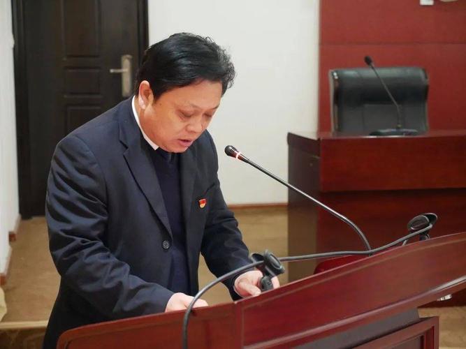市教体局局长段建强作市人民政府教育减负工作报告