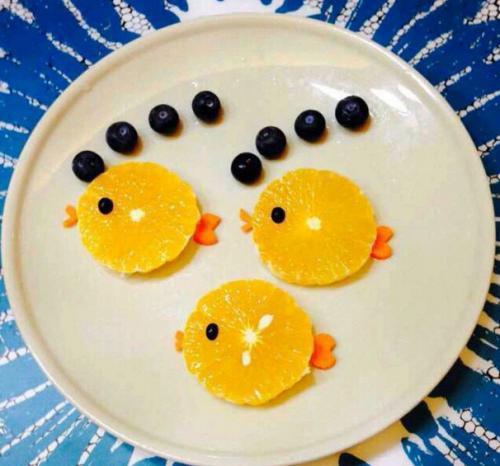 画水果拼盘图文手抄报英语水果手抄报