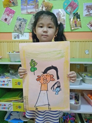 小班美术"特别的我"
