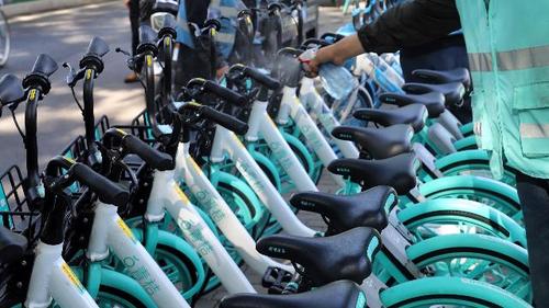 北京紧急约谈青桔单车:10月底前将违规投放单车运出