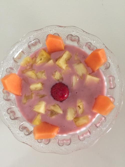 草莓香蕉酸奶甜品