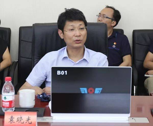 二院党委副书记副院长宋晓明到706所调研指导工作
