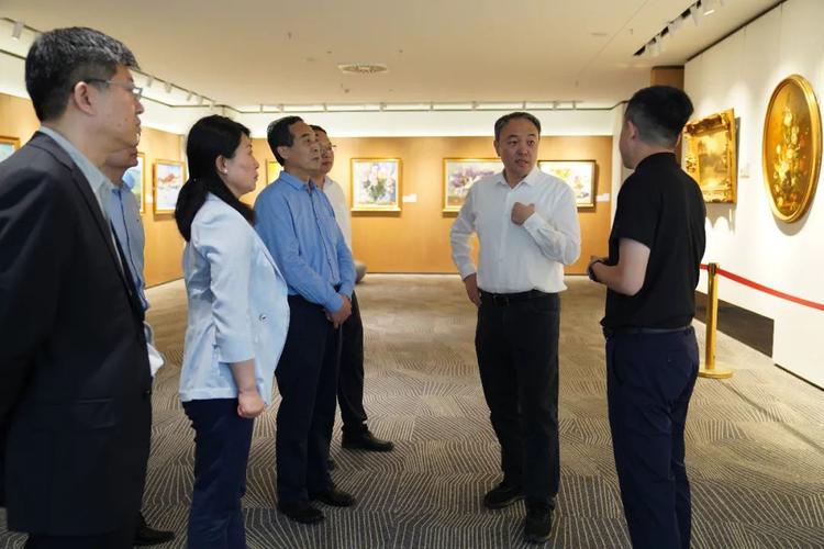 河南省商务厅党组书记,厅长马健一行考察空港新城
