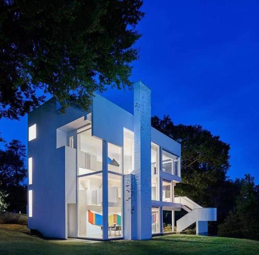 纯白极简白色派建筑